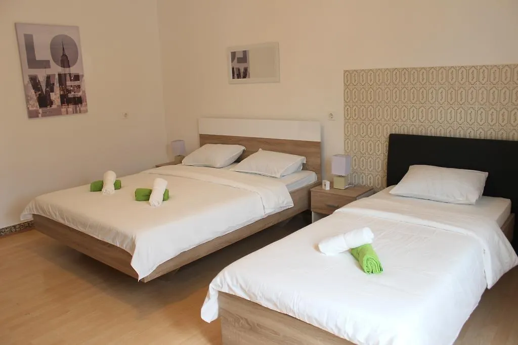 Apartment & Room'S Anni Zadar